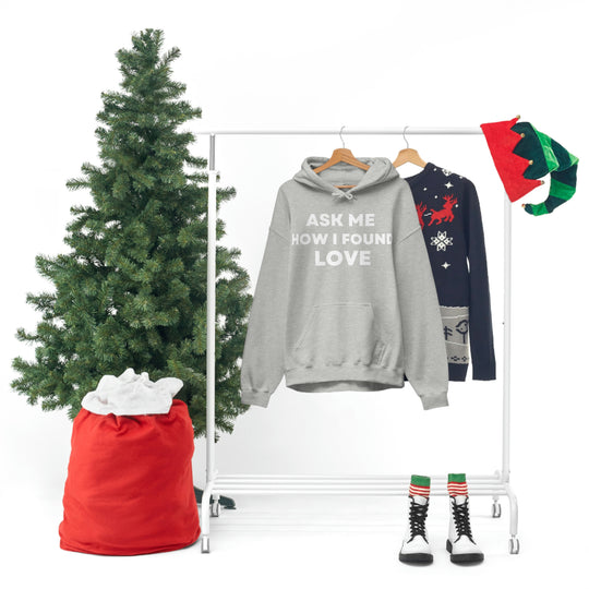 Love, Unisex Heavy Blend™ Hooded Sweatshirt (ENG US)